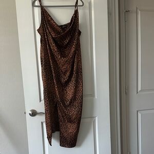 PrettyLittleThing Brown Asymmetrical Leopard Dress